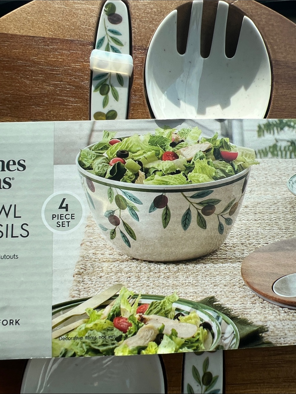 NWT Better Homes And Gardens Olives and leaves Bowl with Utensils - Cream/Plum